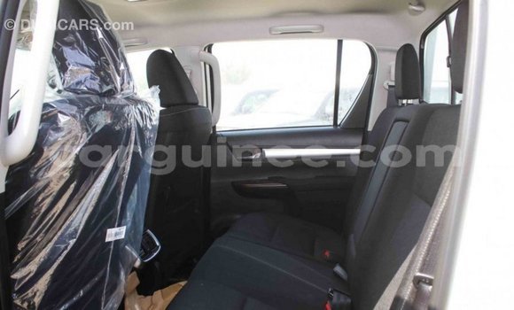 Buy Import Toyota Hilux White Car in Import - Dubai in Conakry Buy Import Toyota Hilux White Car in Import - Dubai in Conakry