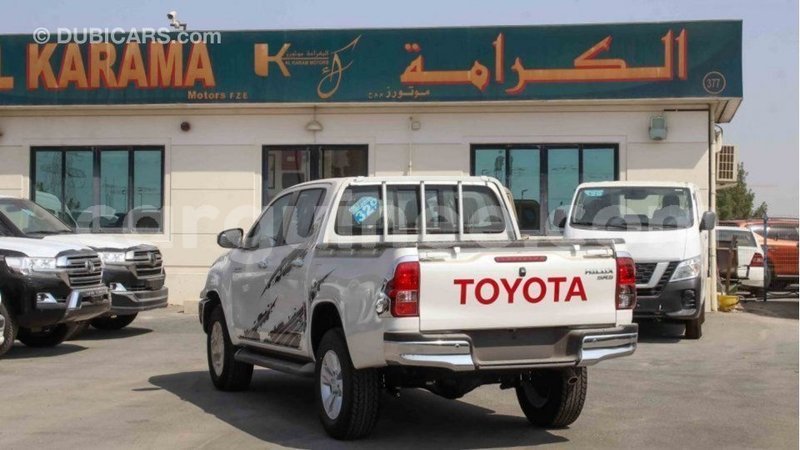 Big with watermark toyota hilux conakry import dubai 4927