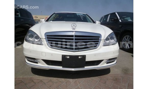 Buy Import Mercedes-Benz 190 White Car in Import - Dubai in Conakry Buy Import Mercedes-Benz 190 White Car in Import - Dubai in Conakry