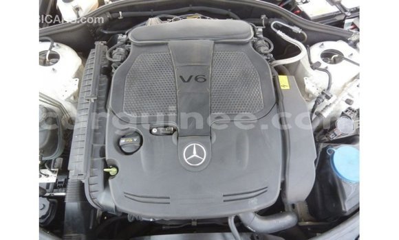 Buy Import Mercedes-Benz 190 White Car in Import - Dubai in Conakry Buy Import Mercedes-Benz 190 White Car in Import - Dubai in Conakry