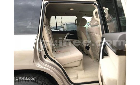 Buy Import Toyota Land Cruiser Other Car in Import - Dubai in Conakry Buy Import Toyota Land Cruiser Other Car in Import - Dubai in Conakry