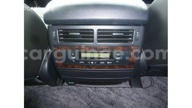 Big with watermark toyota land cruiser conakry import dubai 4936