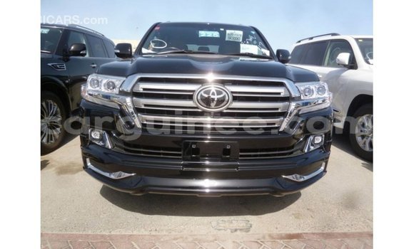 Buy Import Toyota Land Cruiser Black Car in Import - Dubai in Conakry Buy Import Toyota Land Cruiser Black Car in Import - Dubai in Conakry
