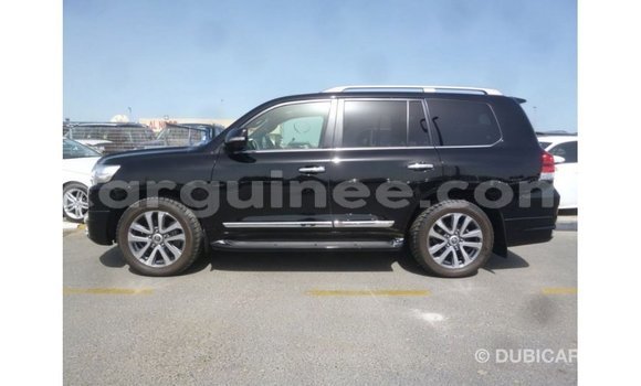 Buy Import Toyota Land Cruiser Black Car in Import - Dubai in Conakry Buy Import Toyota Land Cruiser Black Car in Import - Dubai in Conakry