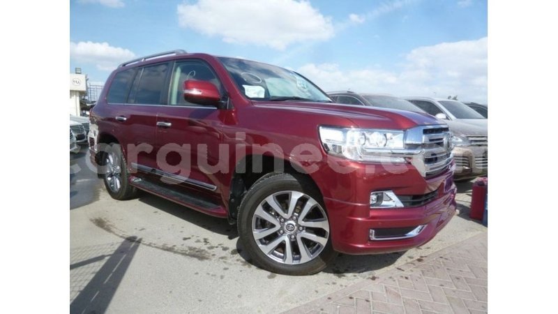 Big with watermark toyota land cruiser conakry import dubai 4939