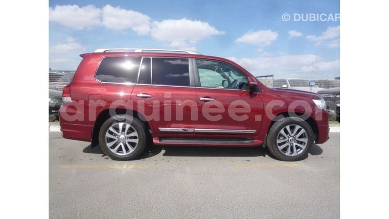 Big with watermark toyota land cruiser conakry import dubai 4939