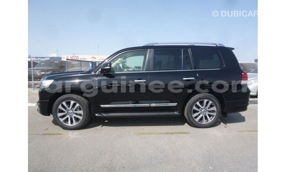 Acheter Import Voiture Toyota Land Cruiser Noir à Import - Dubai, Conakry Acheter Import Voiture Toyota Land Cruiser Noir à Import - Dubai, Conakry