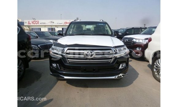 Buy Import Toyota Land Cruiser Black Car in Import - Dubai in Conakry Buy Import Toyota Land Cruiser Black Car in Import - Dubai in Conakry