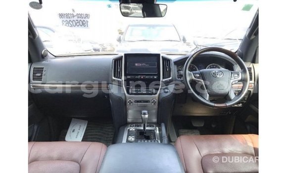 Buy Import Toyota Land Cruiser Black Car in Import - Dubai in Conakry Buy Import Toyota Land Cruiser Black Car in Import - Dubai in Conakry
