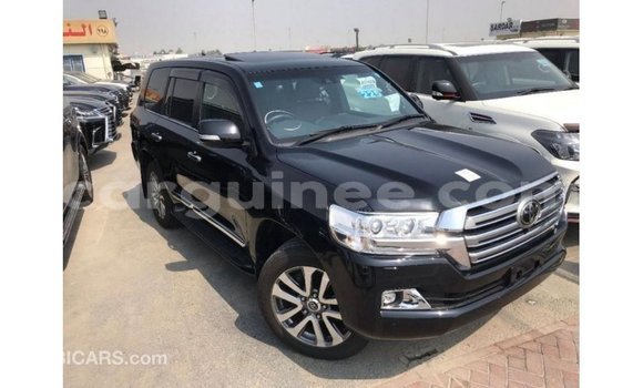 Buy Import Toyota Land Cruiser Black Car in Import - Dubai in Conakry Buy Import Toyota Land Cruiser Black Car in Import - Dubai in Conakry