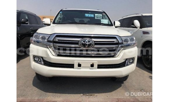Buy Import Toyota Land Cruiser White Car in Import - Dubai in Conakry Buy Import Toyota Land Cruiser White Car in Import - Dubai in Conakry