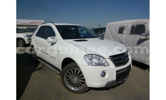 Buy Import Mercedes-Benz 190 White Car in Import - Dubai in Conakry Buy Import Mercedes-Benz 190 White Car in Import - Dubai in Conakry