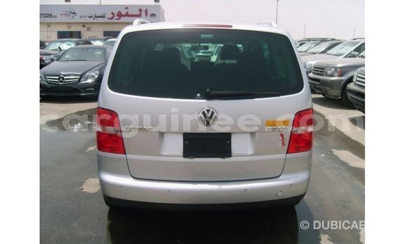 Acheter Import Voiture Volkswagen Touran Autre à Import - Dubai, Conakry Acheter Import Voiture Volkswagen Touran Autre à Import - Dubai, Conakry