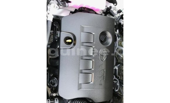 Acheter Import Voiture Toyota 4Runner Blanc à Import - Dubai, Conakry Acheter Import Voiture Toyota 4Runner Blanc à Import - Dubai, Conakry