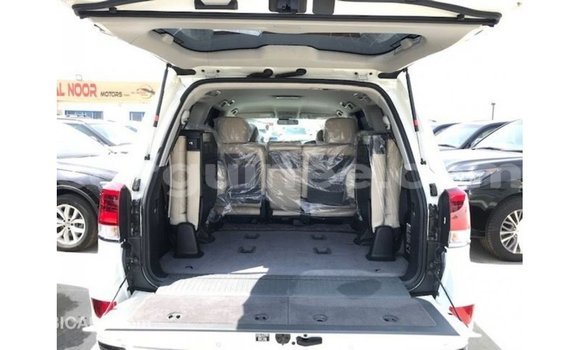 Buy Import Toyota Land Cruiser White Car in Import - Dubai in Conakry Buy Import Toyota Land Cruiser White Car in Import - Dubai in Conakry