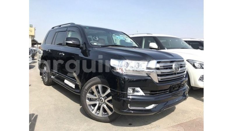 Big with watermark toyota land cruiser conakry import dubai 4961