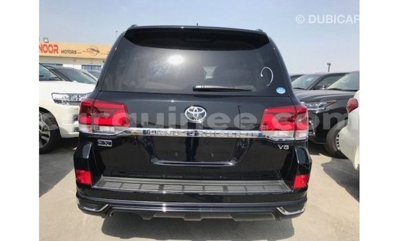 Buy Import Toyota Land Cruiser Black Car in Import - Dubai in Conakry Buy Import Toyota Land Cruiser Black Car in Import - Dubai in Conakry