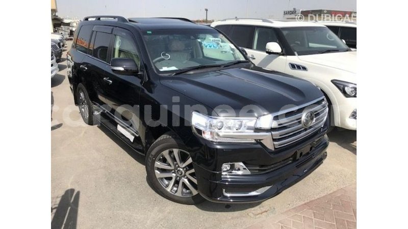 Big with watermark toyota land cruiser conakry import dubai 4961