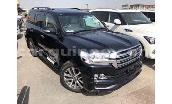 Buy Import Toyota Land Cruiser Black Car in Import - Dubai in Conakry Buy Import Toyota Land Cruiser Black Car in Import - Dubai in Conakry