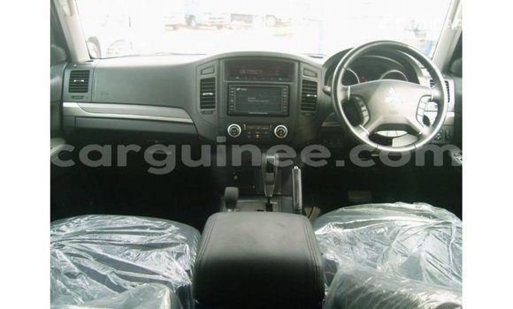Buy Import Mitsubishi Pajero Black Car in Import - Dubai in Conakry Buy Import Mitsubishi Pajero Black Car in Import - Dubai in Conakry