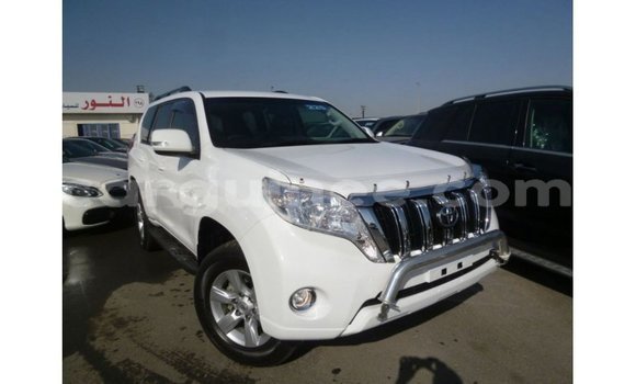 Acheter Import Voiture Toyota Prado Blanc à Import - Dubai, Conakry Acheter Import Voiture Toyota Prado Blanc à Import - Dubai, Conakry