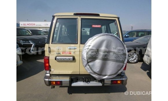 Buy Import Toyota Land Cruiser Beige Car in Import - Dubai in Conakry Buy Import Toyota Land Cruiser Beige Car in Import - Dubai in Conakry