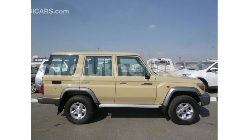 Big with watermark toyota land cruiser conakry import dubai 4992