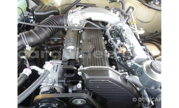 Buy Import Toyota Land Cruiser Beige Car in Import - Dubai in Conakry Buy Import Toyota Land Cruiser Beige Car in Import - Dubai in Conakry