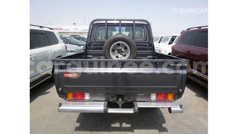 Big with watermark toyota land cruiser conakry import dubai 4995