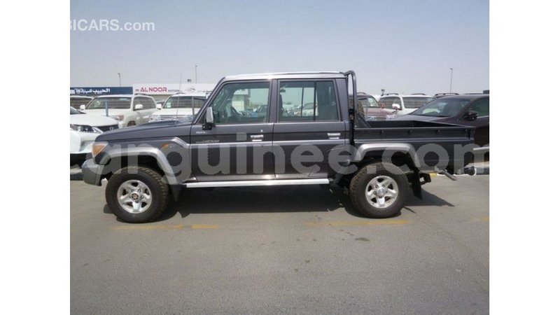 Big with watermark toyota land cruiser conakry import dubai 4995