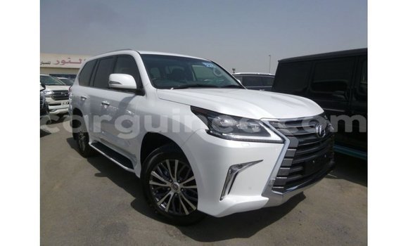 Acheter Import Voiture Lexus LX Blanc à Import - Dubai, Conakry Acheter Import Voiture Lexus LX Blanc à Import - Dubai, Conakry
