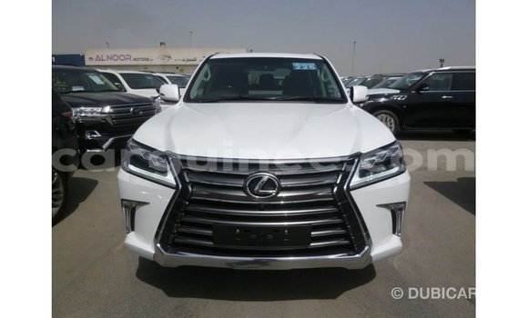 Acheter Import Voiture Lexus LX Blanc à Import - Dubai, Conakry Acheter Import Voiture Lexus LX Blanc à Import - Dubai, Conakry