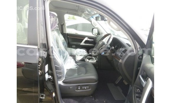 Acheter Import Voiture Toyota Land Cruiser Noir à Import - Dubai, Conakry Acheter Import Voiture Toyota Land Cruiser Noir à Import - Dubai, Conakry