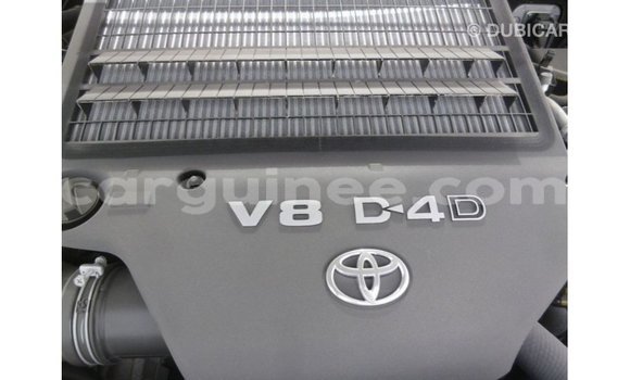Acheter Import Voiture Toyota Land Cruiser Noir à Import - Dubai, Conakry Acheter Import Voiture Toyota Land Cruiser Noir à Import - Dubai, Conakry