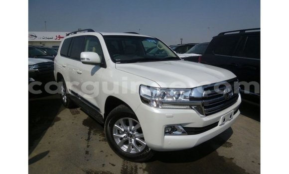 Buy Import Toyota Land Cruiser White Car in Import - Dubai in Conakry Buy Import Toyota Land Cruiser White Car in Import - Dubai in Conakry