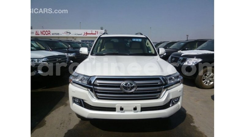 Big with watermark toyota land cruiser conakry import dubai 5003