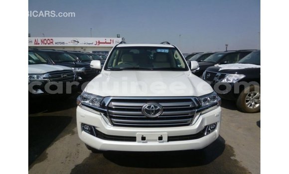 Buy Import Toyota Land Cruiser White Car in Import - Dubai in Conakry Buy Import Toyota Land Cruiser White Car in Import - Dubai in Conakry