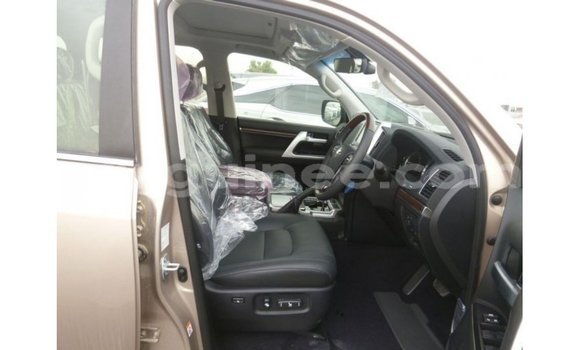 Buy Import Toyota Land Cruiser Other Car in Import - Dubai in Conakry Buy Import Toyota Land Cruiser Other Car in Import - Dubai in Conakry