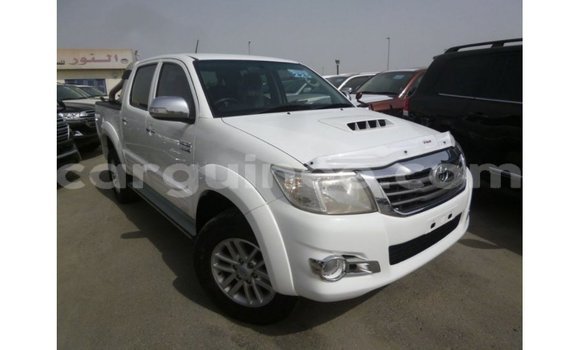 Buy Import Toyota Hilux White Car in Import - Dubai in Conakry Buy Import Toyota Hilux White Car in Import - Dubai in Conakry