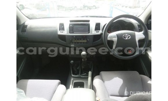 Buy Import Toyota Hilux White Car in Import - Dubai in Conakry Buy Import Toyota Hilux White Car in Import - Dubai in Conakry