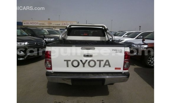 Buy Import Toyota Hilux White Car in Import - Dubai in Conakry Buy Import Toyota Hilux White Car in Import - Dubai in Conakry