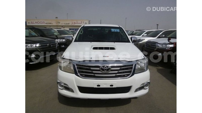 Big with watermark toyota hilux conakry import dubai 5008