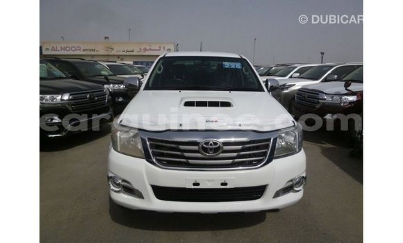 Buy Import Toyota Hilux White Car in Import - Dubai in Conakry Buy Import Toyota Hilux White Car in Import - Dubai in Conakry