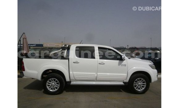 Buy Import Toyota Hilux White Car in Import - Dubai in Conakry Buy Import Toyota Hilux White Car in Import - Dubai in Conakry