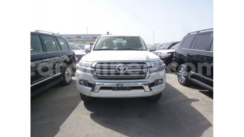 Big with watermark toyota land cruiser conakry import dubai 5009