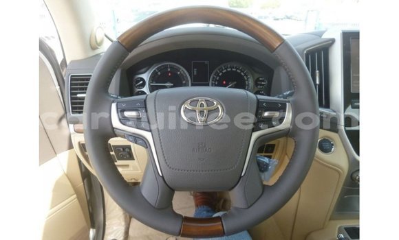 Buy Import Toyota Land Cruiser Other Car in Import - Dubai in Conakry Buy Import Toyota Land Cruiser Other Car in Import - Dubai in Conakry