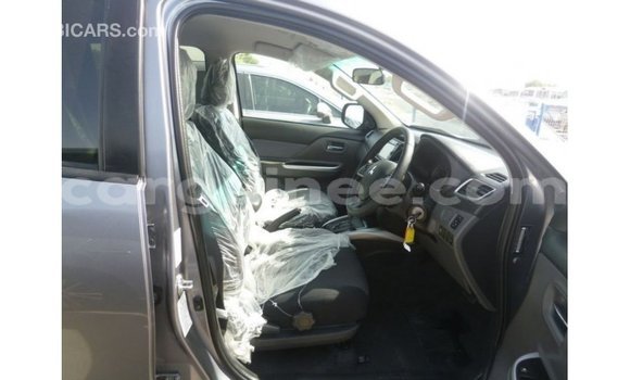 Acheter Import Voiture Mitsubishi i Autre à Import - Dubai, Conakry Acheter Import Voiture Mitsubishi i Autre à Import - Dubai, Conakry