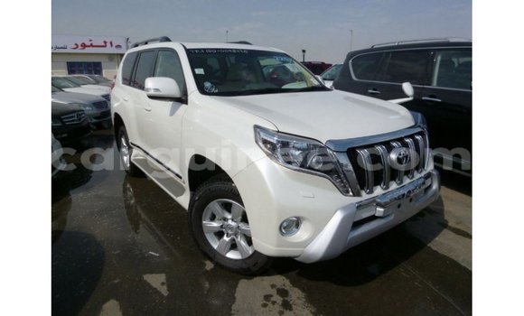 Acheter Import Voiture Toyota Prado Blanc à Import - Dubai, Conakry Acheter Import Voiture Toyota Prado Blanc à Import - Dubai, Conakry