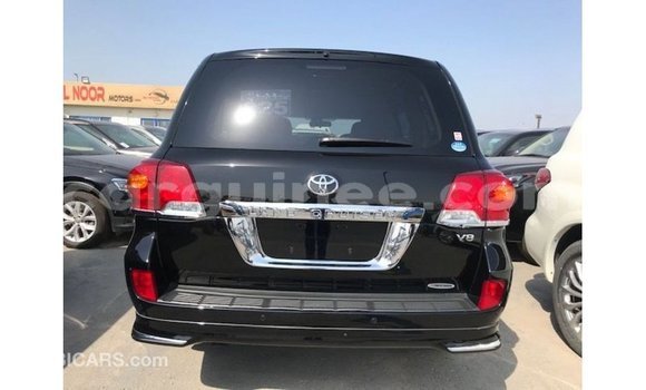 Buy Import Toyota Land Cruiser Black Car in Import - Dubai in Conakry Buy Import Toyota Land Cruiser Black Car in Import - Dubai in Conakry