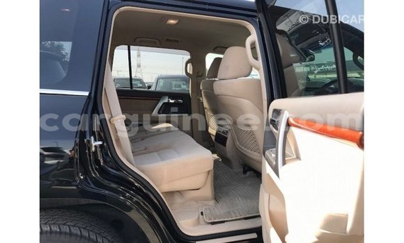 Buy Import Toyota Land Cruiser Black Car in Import - Dubai in Conakry Buy Import Toyota Land Cruiser Black Car in Import - Dubai in Conakry